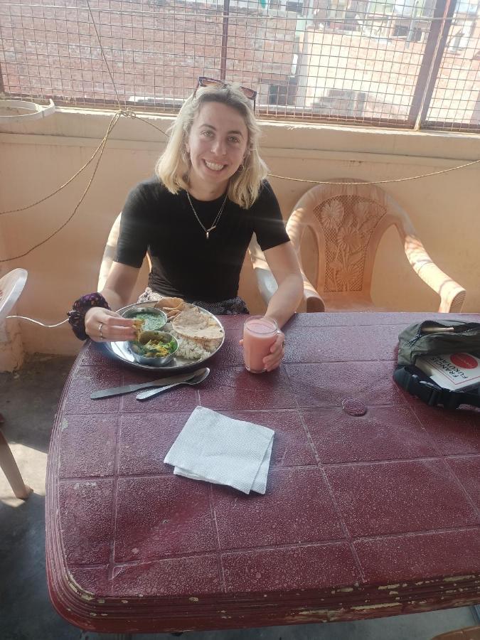 ורנאסי Somit Paying Guest House מראה חיצוני תמונה