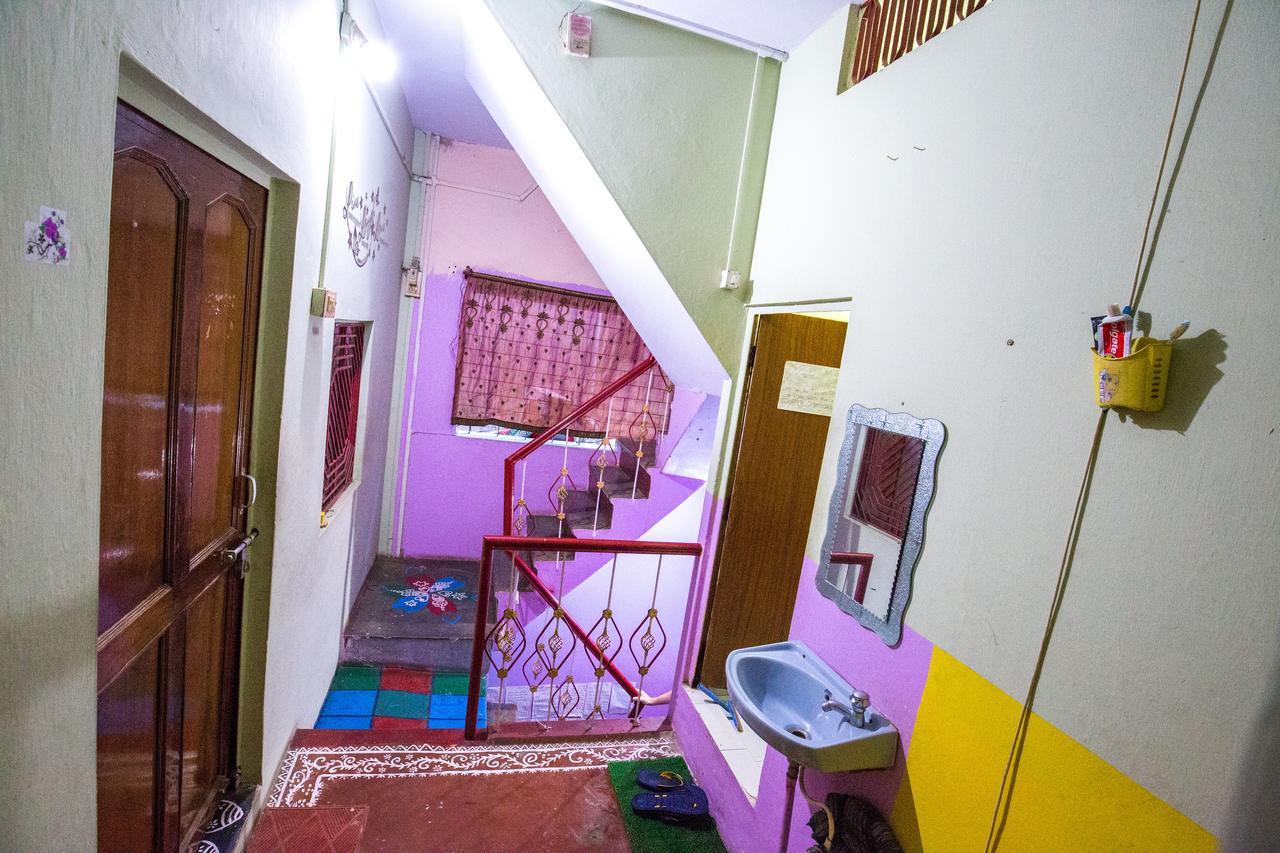 ורנאסי Somit Paying Guest House מראה חיצוני תמונה
